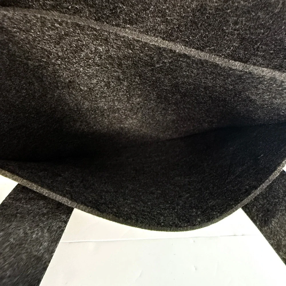 Backpack computer Bag gray‎ felt Handles magnetic closures academia minimalist